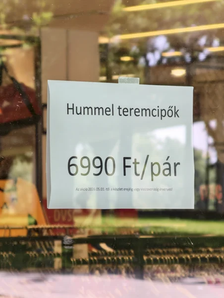 Hummel teremcipők 6990 forintért