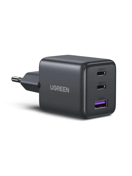 UGREEN 30W 3 portos GaN II gyorstöltő hálózati adapter USB-C és USB-A csatlakozókkal (fekete)