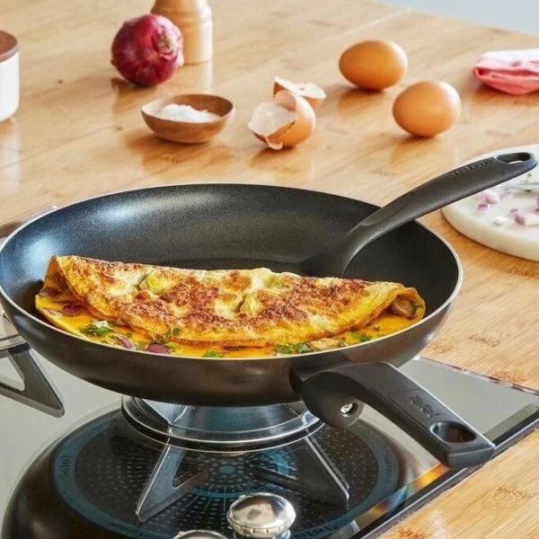 Tefal serpenyő 30 cm Simply Clean B5670753 serpenyő + ajándék wok