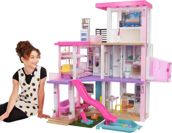 Barbie Dreamhouse babaház, akadálymentes lift, 10 játékterület, GRG93