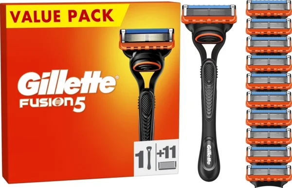 GILLETTE Fusion borotva + 11 db borotvabetét